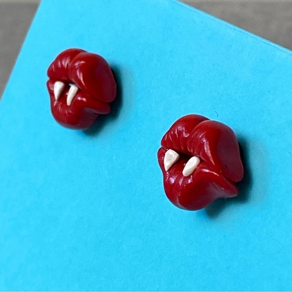 Vampire's Kiss Polymer Clay Stud Earrings - Picture 3 of 4
